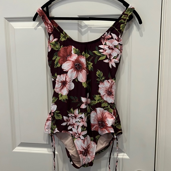 Kona Sol Other - One piece bathing suit size Large.